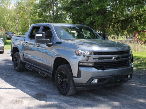 Used 2020 Chevrolet Silverado 1500 RST AWD/4WD image 3