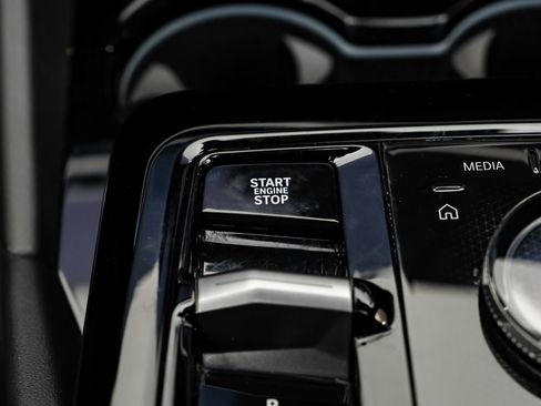 Used 2024 BMW 530i 530i image 25