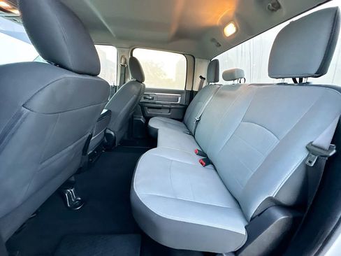 Used 2021 RAM 1500 Classic SLT image 23