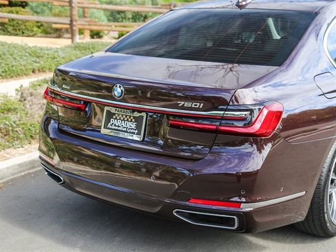 Used 2020 BMW 750i xDrive w/ Executive Package image 14