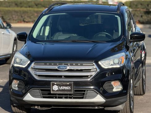 Used 2017 Ford Escape SE w/ SE Leather Comfort Package image 25