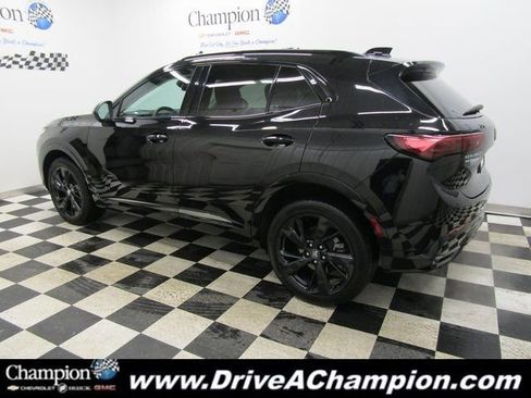 Certified 2025 Buick Envision Sport Touring image 11