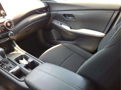 Used 2025 Nissan Sentra S FWD image 11