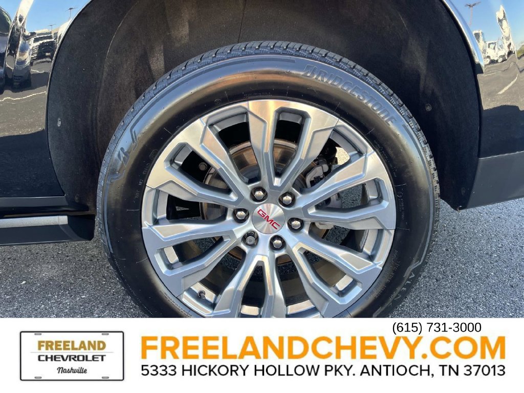 Used 2022 GMC Yukon XL Denali RWD image 12