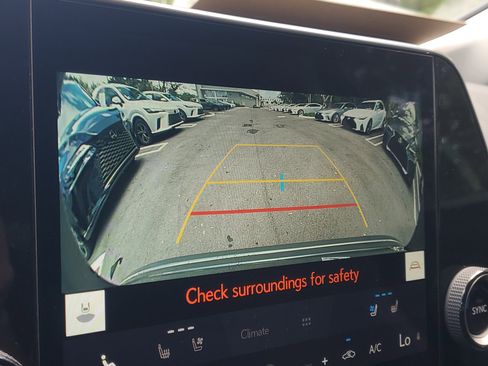 Certified 2025 Lexus NX 250 FWD w/ Towing Package (2000 Lbs) image 28