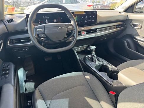 Certified 2025 Kia K4 LXS image 12