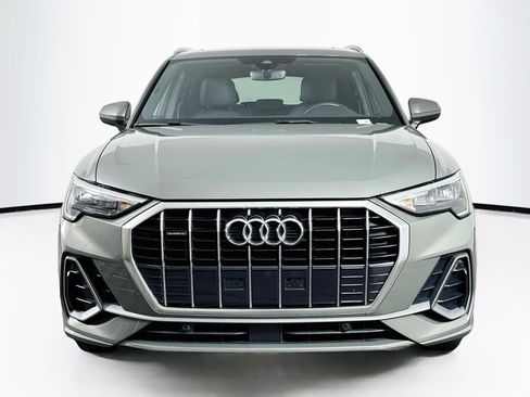 Used 2022 Audi Q3 2.0T Premium w/ Convenience Package AWD/4WD image 2
