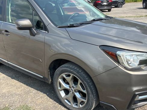 Used 2017 Subaru Forester 2.5i Touring AWD/4WD image 13