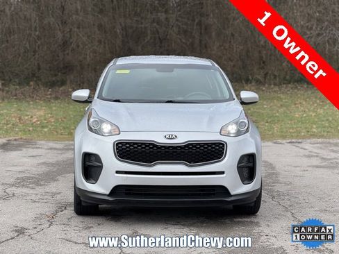 Used 2019 Kia Sportage LX image 2
