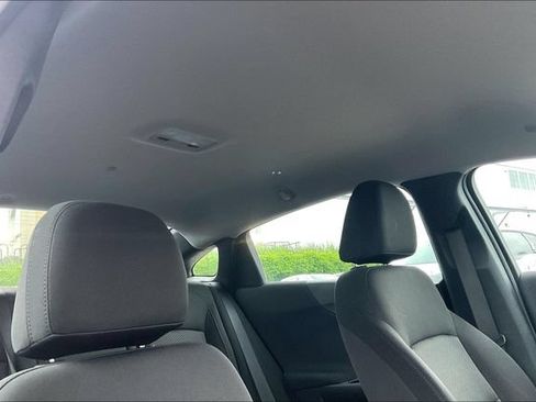 Used 2017 Chevrolet Malibu LT FWD image 22