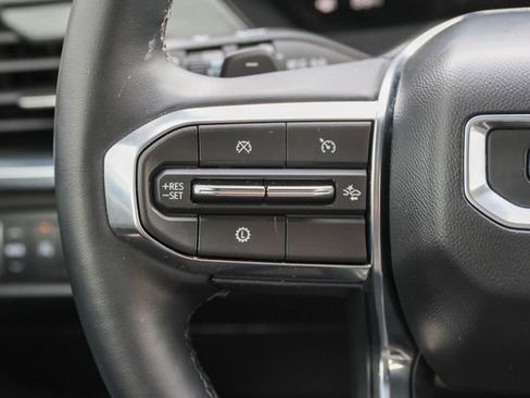Used 2025 GMC Acadia Elevation FWD image 26