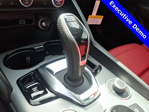 New 2025 Alfa Romeo Giulia Veloce w/ Veloce Package Rwd image 22