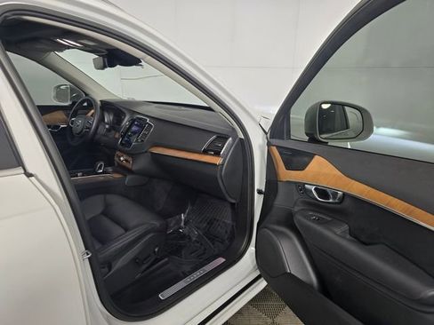 Used 2023 Volvo XC90 B6 Plus w/ Protection Package Premier image 14