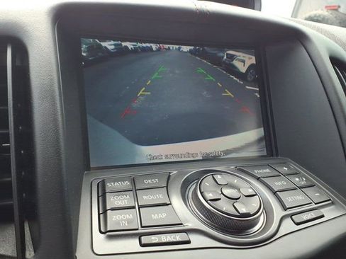 Used 2015 Nissan 370Z NISMO RWD image 11