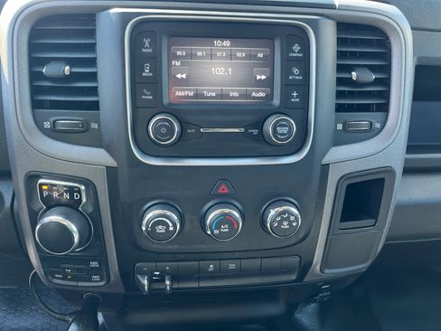 Used 2022 RAM 1500 Tradesman w/ Chrome Appearance Group AWD/4WD image 16