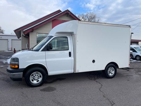 Used 2020 Chevrolet Express 3500 w/ Power Convenience Package image 5