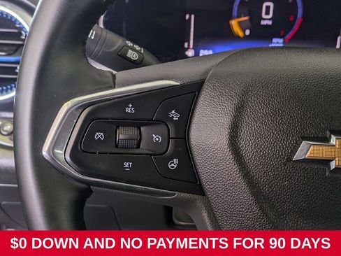 Used 2025 Chevrolet Trax LT w/ LT Convenience Package FWD image 28