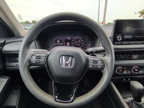 Used 2025 Honda Accord LX image 22