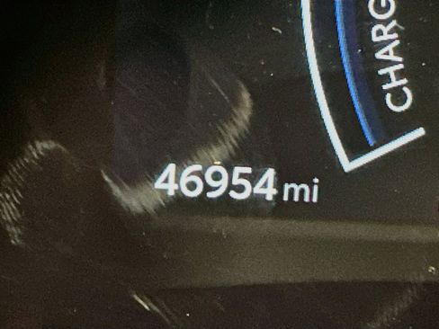 Used 2025 Toyota Camry LE FWD image 19