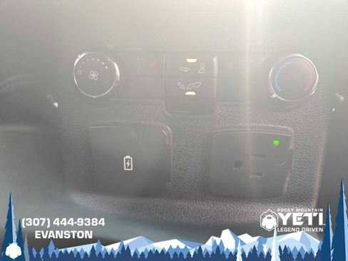 Used 2016 Ford Explorer Limited image 19