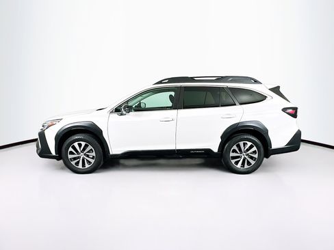 Used 2023 Subaru Outback Premium image 4