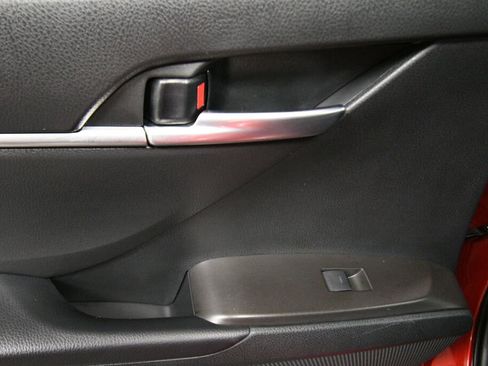 Certified 2023 Toyota Camry SE image 20