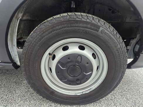Used 2018 Ford Transit 250 148 Medium Roof RWD image 26