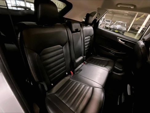 Certified 2024 Ford Edge SEL AWD/4WD image 25