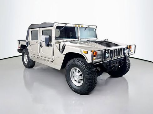 Used 2003 HUMMER H1 4-Door Open Top AWD/4WD image 2