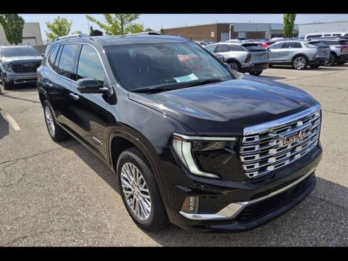 Used 2026 GMC Acadia Denali AWD/4WD image 6