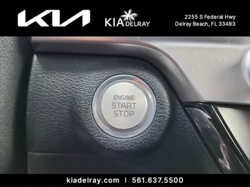 Used 2024 Kia Telluride EX w/ EX Captain's Chair Package FWD image 31