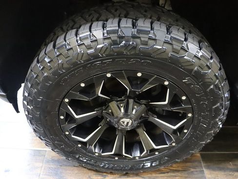 Used 2020 Chevrolet Silverado 1500 RST AWD/4WD image 33
