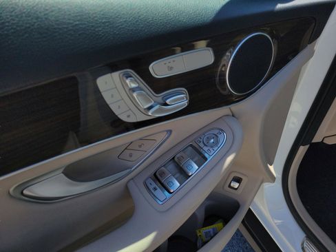 Certified 2022 Mercedes-Benz GLC 300 w/ Premium Package Lite image 16