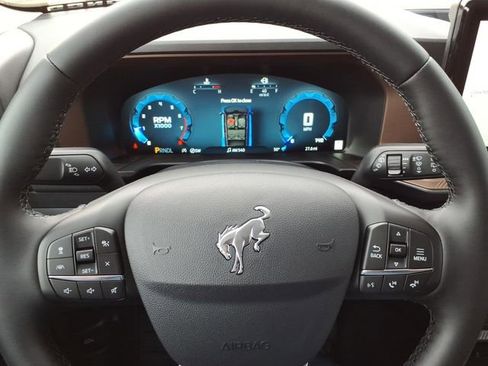 New 2025 Ford Bronco Sport Outer Banks w/ Outer Banks Tech Package+ AWD/4WD image 25