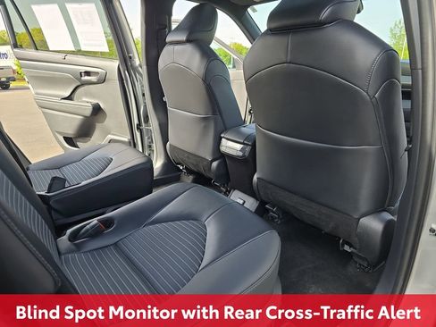 Certified 2025 Toyota Highlander XSE AWD/4WD image 14
