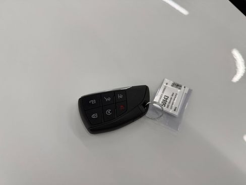 Used 2025 Chevrolet Tahoe LT image 32