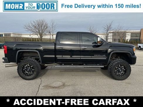 Used 2016 GMC Sierra 2500 Denali w/ Duramax Plus Package image 4