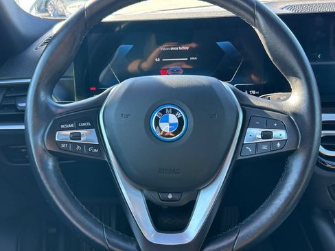 Used 2023 BMW i4 eDrive40 w/ Premium Package RWD image 18