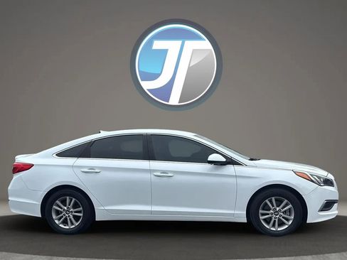 Used 2016 Hyundai Sonata SE FWD image 12
