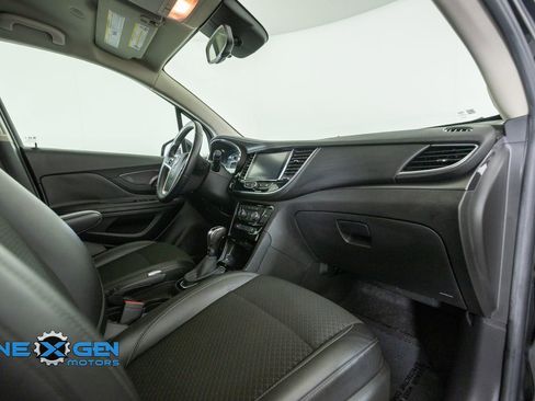 Used 2018 Buick Encore Preferred FWD image 40