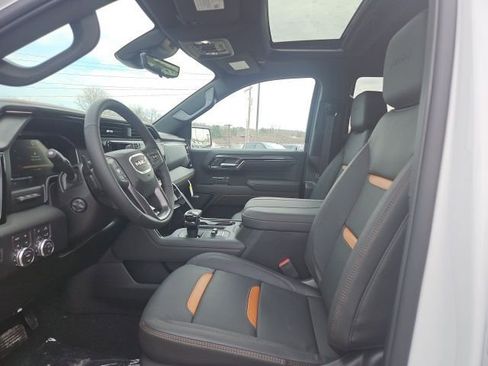 New 2026 GMC Sierra 1500 AT4 w/ AT4 Premium Package AWD/4WD image 17