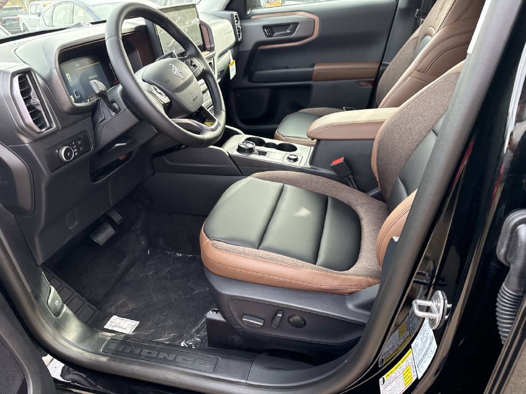 New 2026 Ford Bronco Sport Outer Banks w/ Outer Banks Tech Package+ AWD/4WD image 8