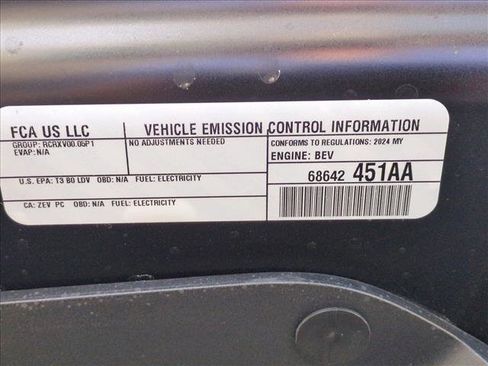 Used 2024 Dodge Charger R/T w/ Plus Group image 17