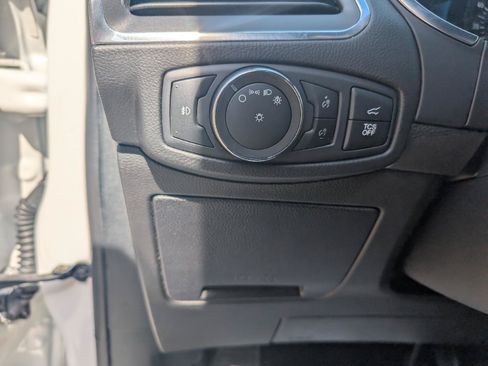 Used 2020 Ford Edge Titanium w/ Equipment Group 301A AWD/4WD image 12