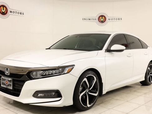 Used 2018 Honda Accord Sport image 5