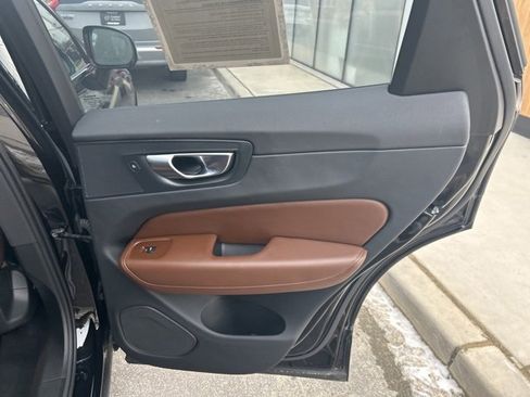 Certified 2025 Volvo XC60 B5 Plus image 12