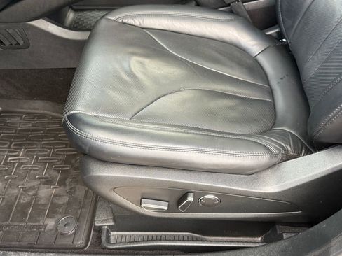 Used 2019 Lincoln Nautilus Reserve image 2