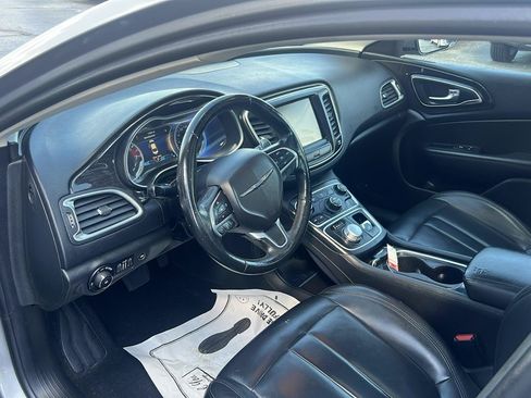 Used 2016 Chrysler 200 C w/ Quick Order Package 26P FWD image 16