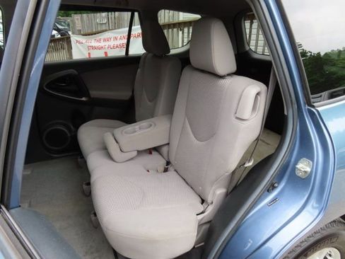 Used 2011 Toyota RAV4 4WD w/ Upgrade Value Pkg image 13