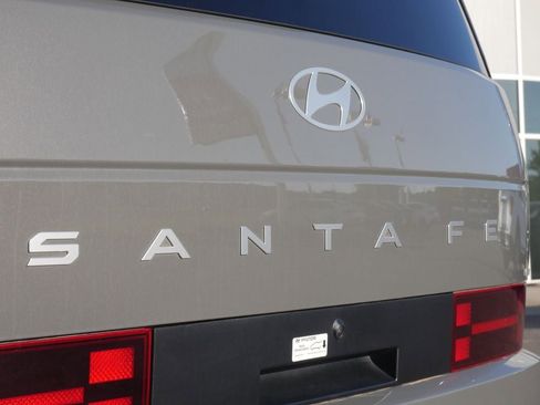 Used 2025 Hyundai Santa Fe SEL AWD/4WD image 19